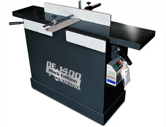 Maksiwa | DESEMPENADEIRA COM 3 FACAS 1400 MM BLACK EDITION – DE.1400 BLACK (preço sob consulta)